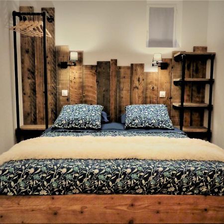 Le Moulin De Follet Bed & Breakfast Fougere  ภายนอก รูปภาพ